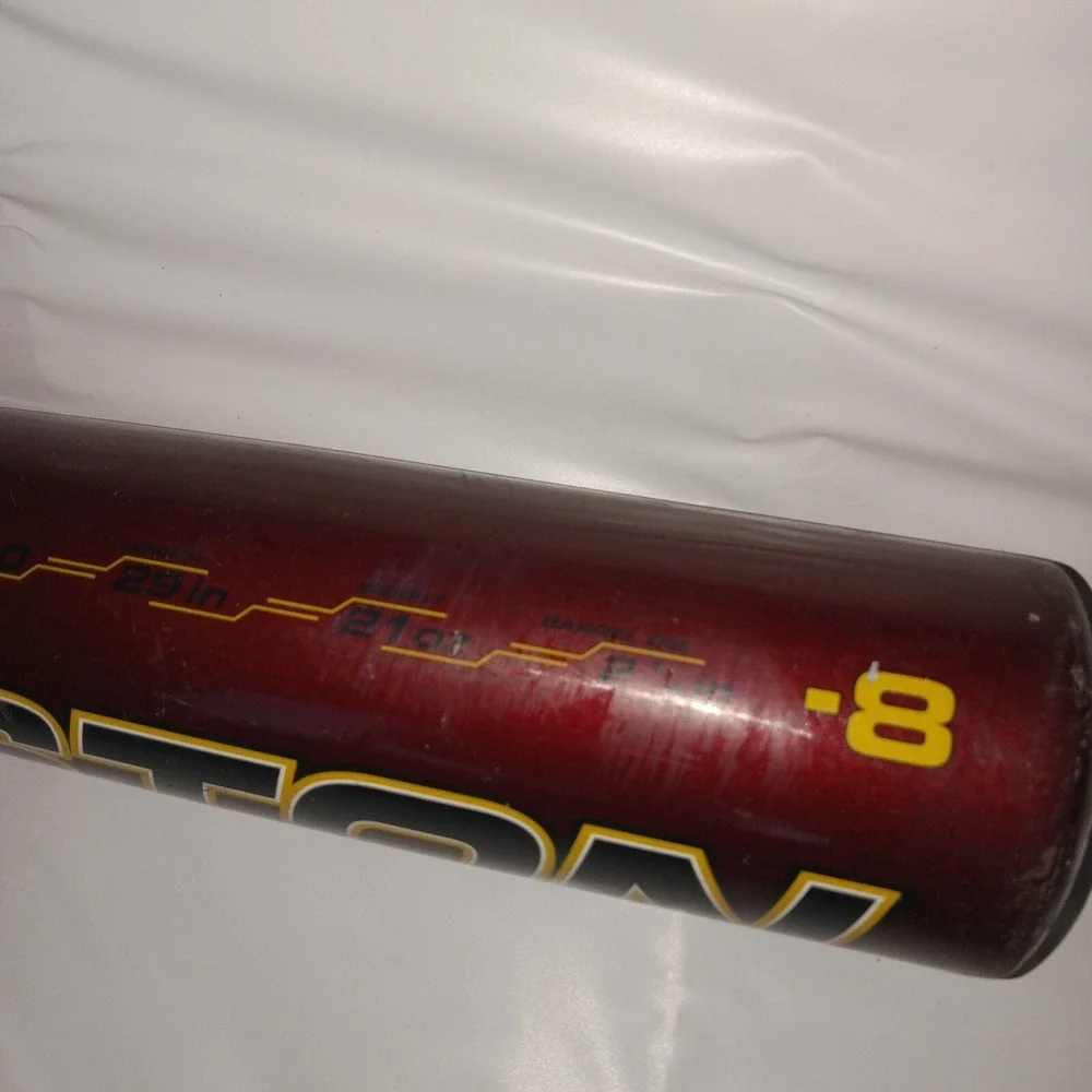 Easton Magnum LK40 29 in 22 oz -8 Youth Baseball Bat